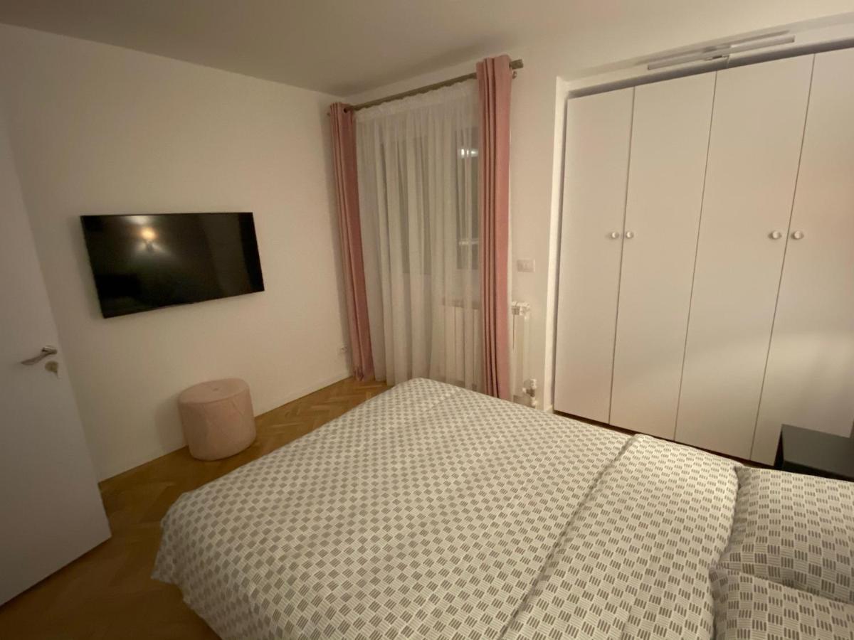 Center Loft Lejlighed Buzău Eksteriør billede